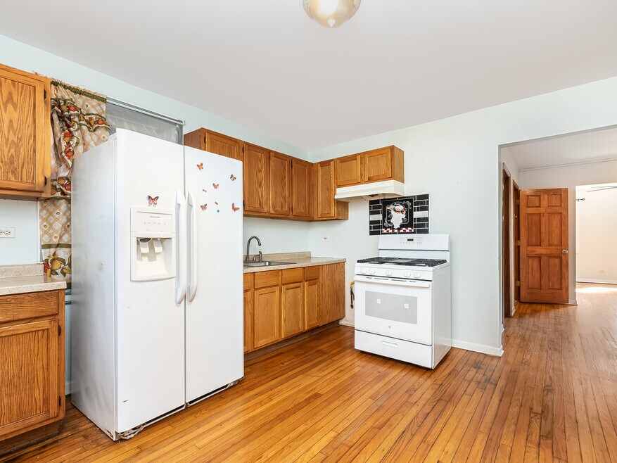 2628 S Kedzie Ave unit 1st Floor, Chicago, IL 60623 - photo 1