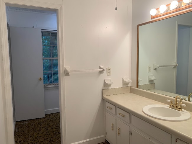 4251 Mink Livsey Rd, Snellville, GA 30039 - photo 6