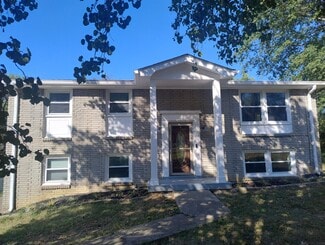 121 Robinhood Cir, Hendersonville, TN 37075