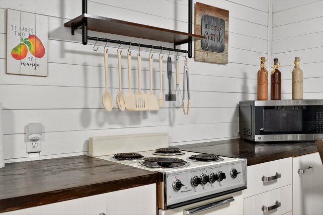 1821 6th Ave unit C, Greeley, CO 80631 - photo 4