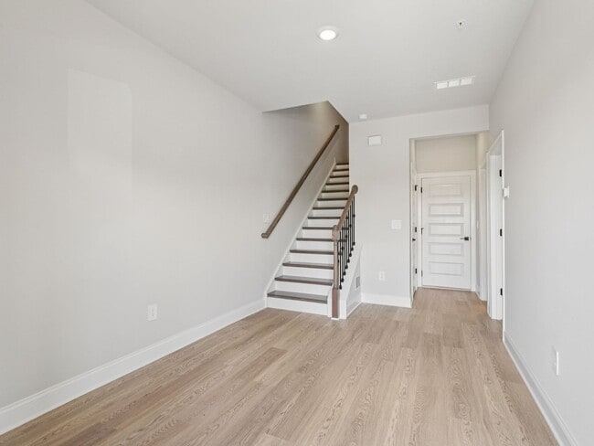 5980 Molo Ln, Cumming, GA 30041 - photo 2