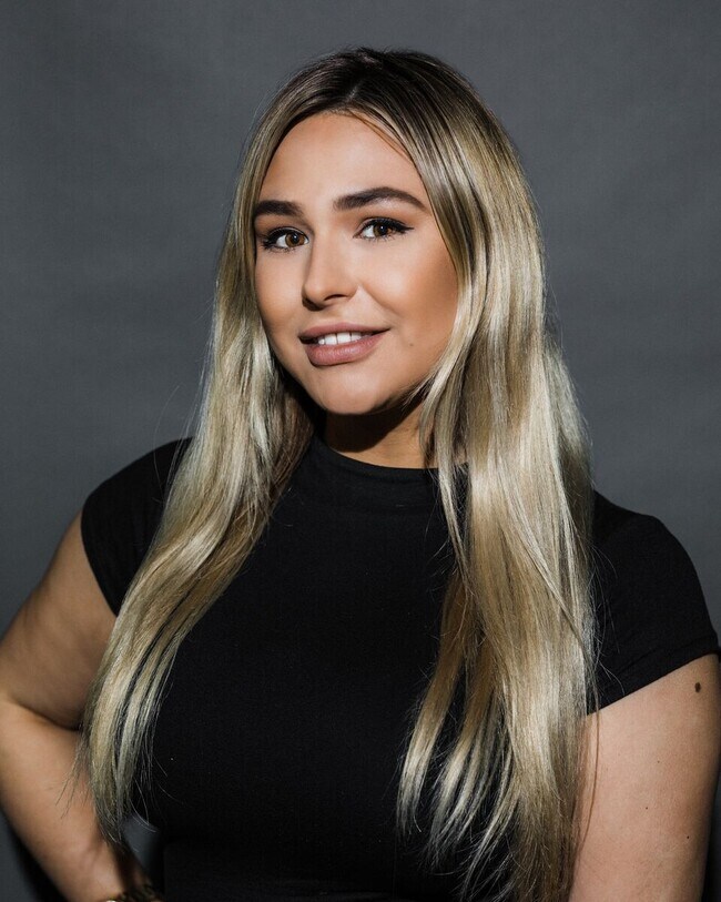 Agent Photo