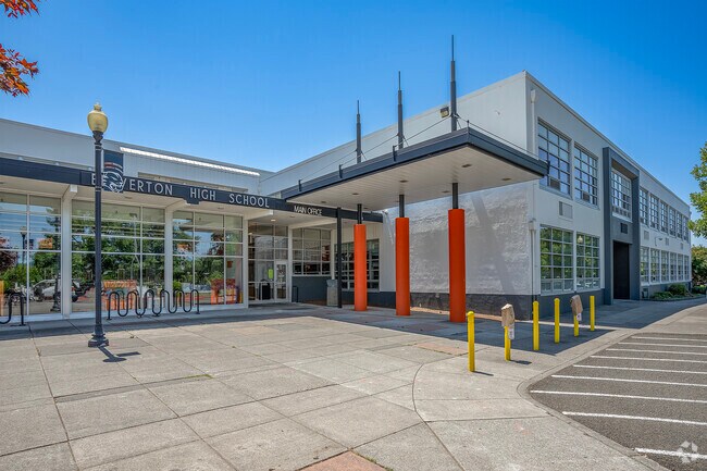 Beaverton High School offers AP courses in addition to pathways in health sciences and STEM.
