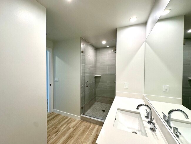 525 SW 4th Ave unit S1, Miami, FL 33130 - photo 6