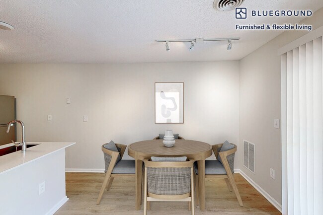 1 Arboretum Way unit FL3-ID5650A, Burlington, MA 01803 - photo 4