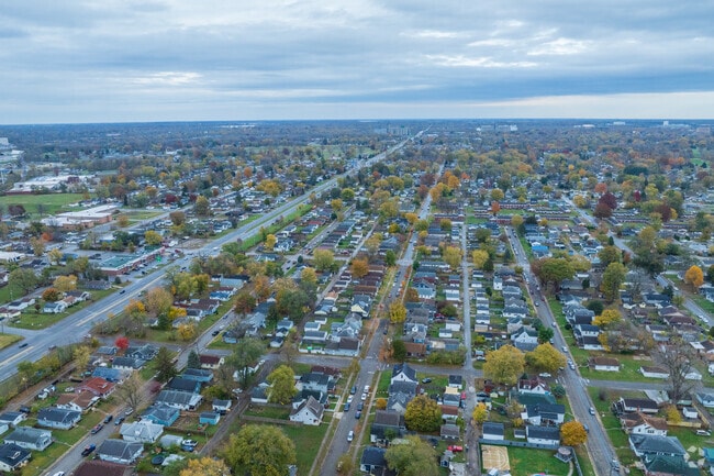 Near Southeast is a neighborhood that's easy to navigate for those leaving or going home.