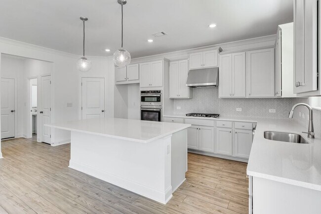 52 Sheryl Way, Loganville, GA 30052 - photo 2