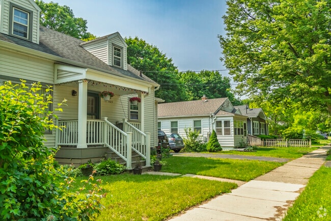 Older houses in Foster offer fixer-upper opportunities for new homeowners.