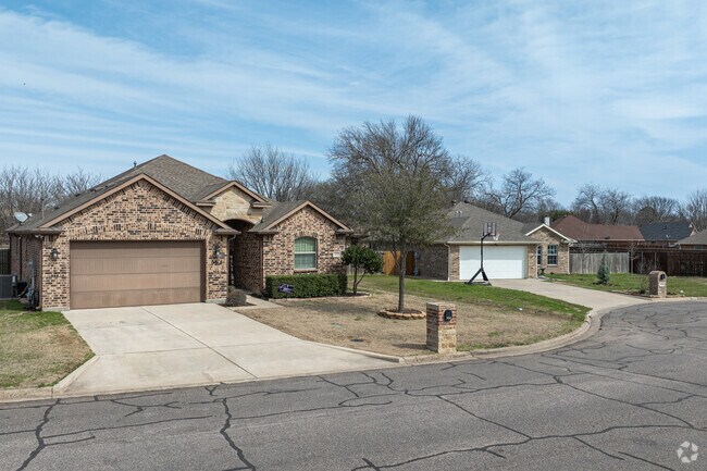 New homes in Bonham often feature modern designs and energy-efficient materials.