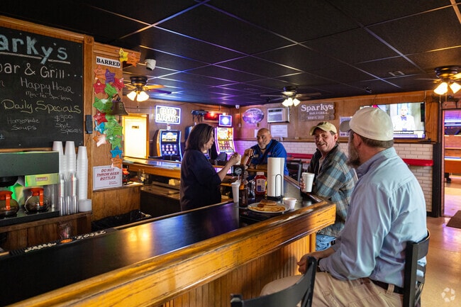 Sparky's Grill in South Roxana serves food and drinks.