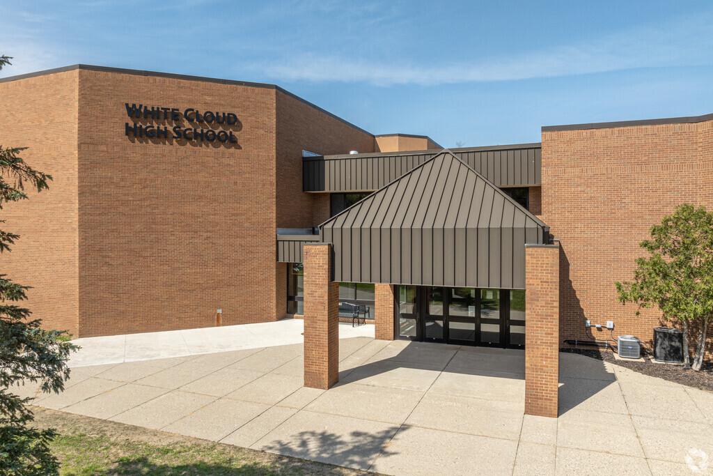 White Cloud High School is located in White Cloud, Michigan.