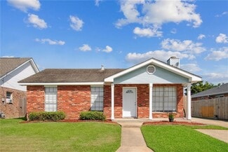 241 River Village Dr, Destrehan, LA 70047