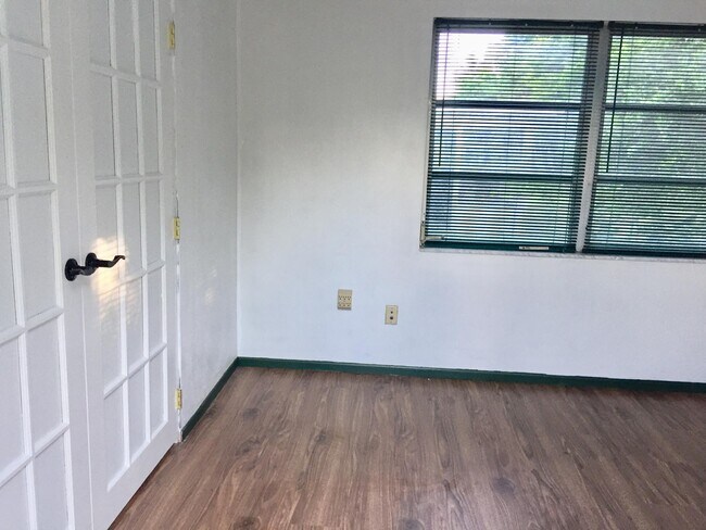 3743 Woodcock Dr unit House 1, New Port Richey, FL 34652 - photo 4