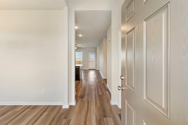 10116 Bethlehem Ct, Waco, TX 76708 - photo 2