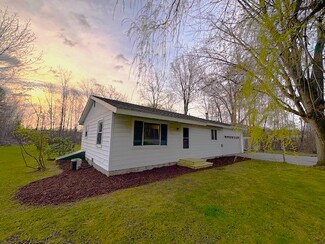 2350 N Eastman Rd, Midland, MI 48642
