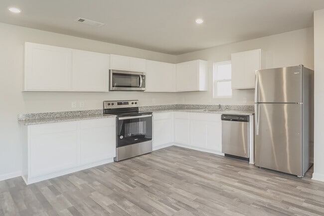 671 Farmstead Trail, Inman, SC 29349 - photo 4