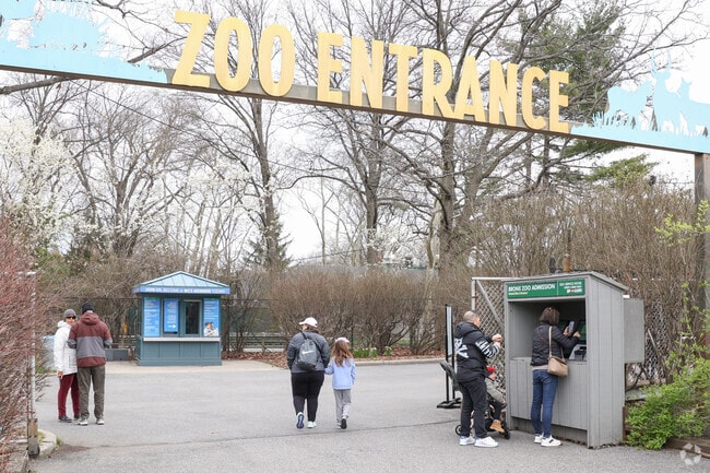 Allerton enjoys close proximity to The Bronx Zoo.