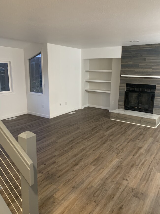 441 Falke Ct Unit 441 Falke Court, Anchorage, AK 99504