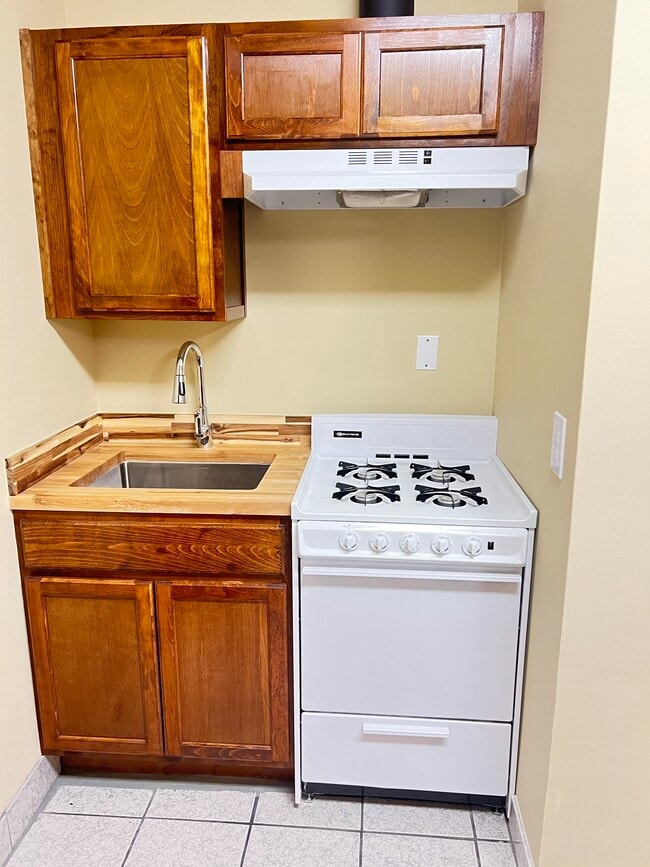 5 Springfield Rd unit 9b, Wrightstown, NJ 08562 - photo 2