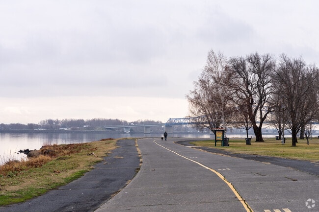 Many locals walk their dogs along the river trails in Kennewick.