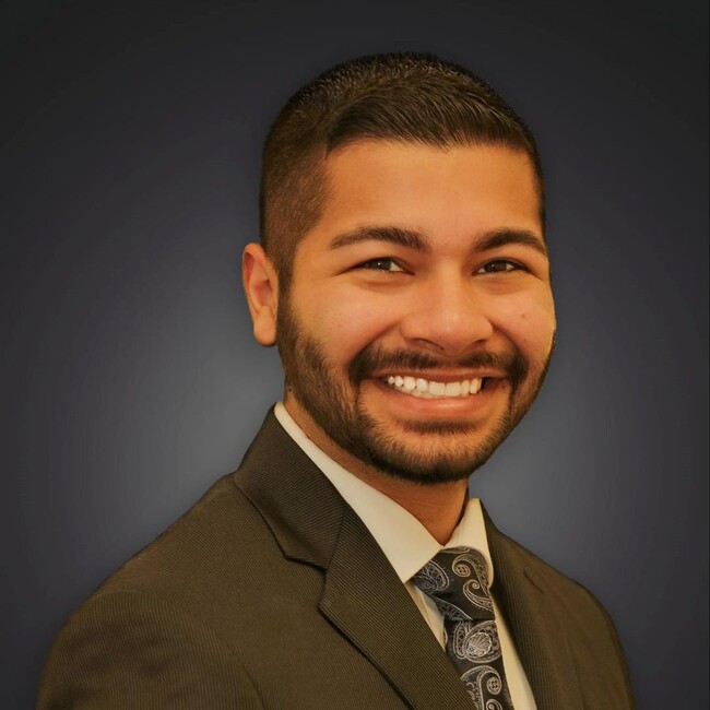 Agent Photo