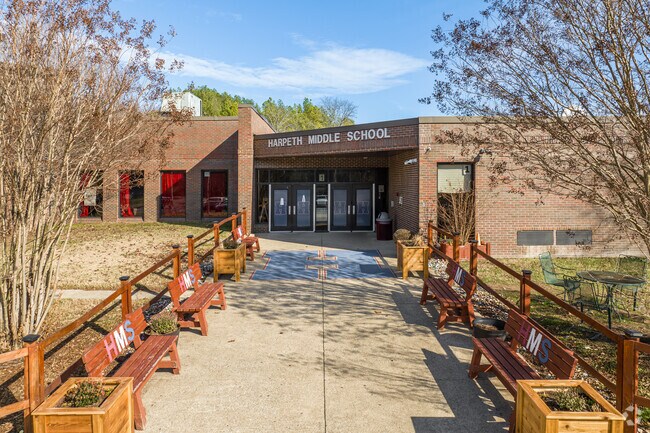 Harpeth Middle School teaches students in grades 5-8.
