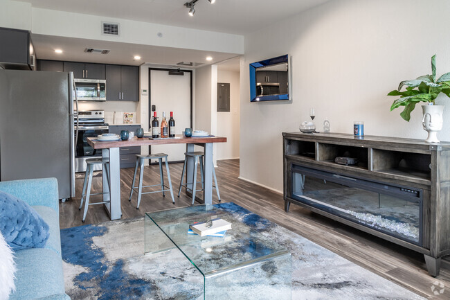 1 Bed, 1 Bath