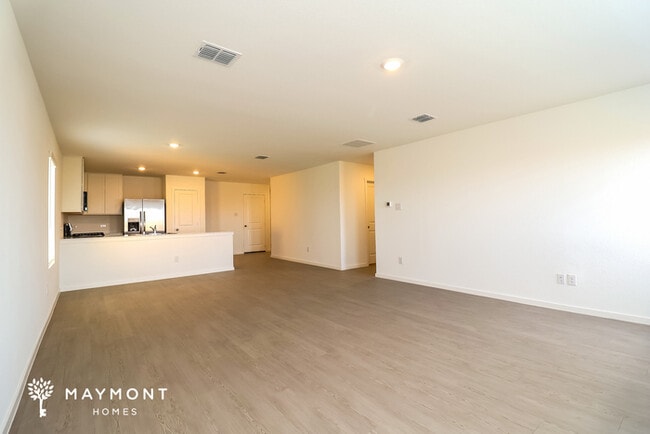 3056 Titan Spgs Dr, Saginaw, TX 76179 - photo 3