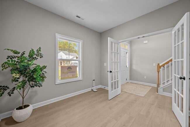 432 E Clydes Point Way, Wendell, NC 27591 - photo 2