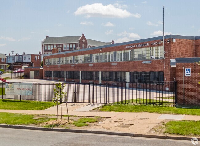 Lakewood Elementary is a great school in Milton-Montford.