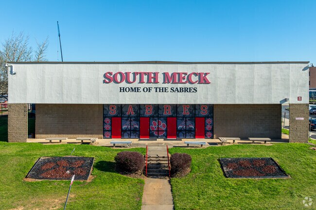 South Meck High is the local school for students to attend in Montibello.
