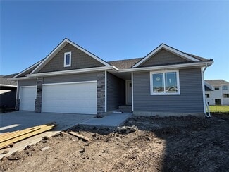 1613 NW Benjamin Dr, Ankeny, IA 50023