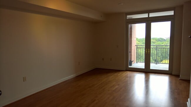 The Mercer Condominium unit 707, Reston, VA 20191 - photo 3