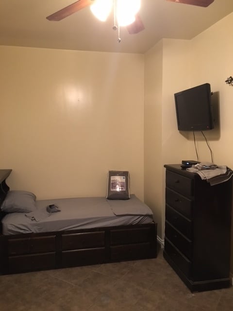 9041 Cattaraugus Ave, Los Angeles, CA 90034 - photo 2