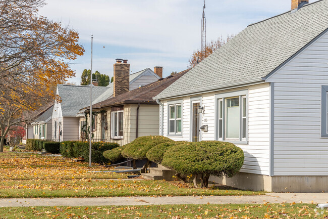 Bungalow style home are also found in Grant.