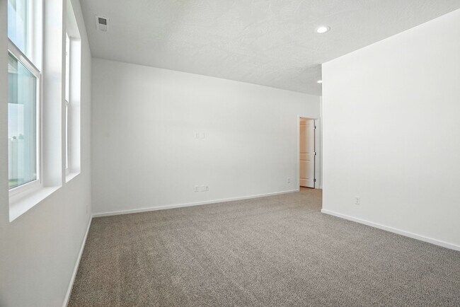 1321 E 12th St, Deer Park, WA 99006 - photo 7
