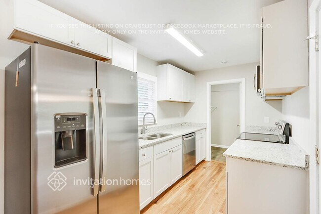 465 Center Cir SW, Conyers, GA 30094 - photo 4