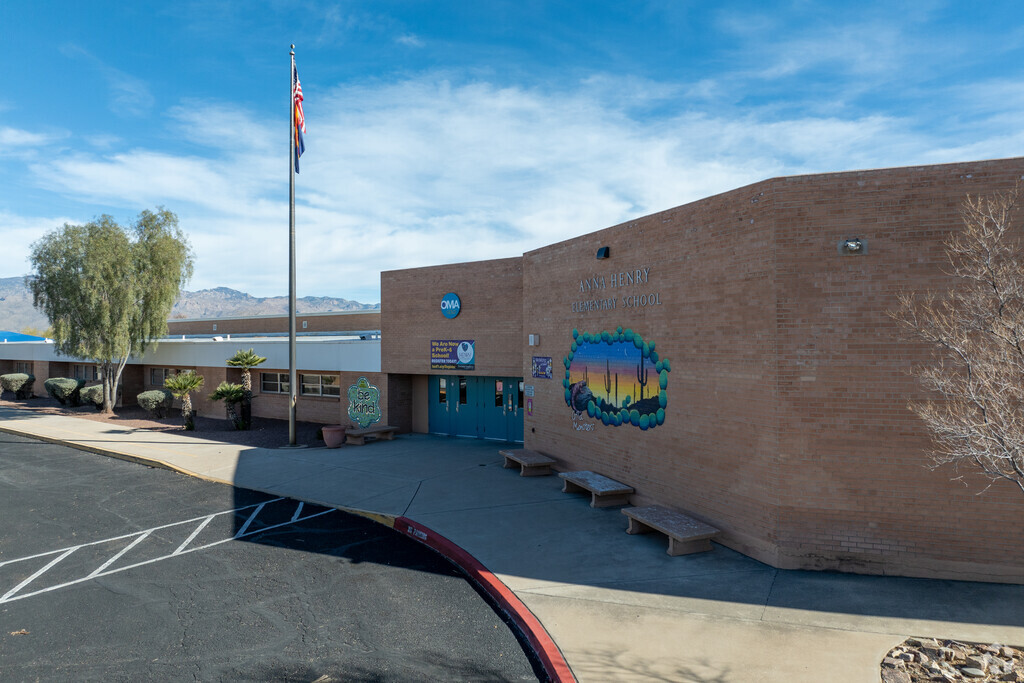 Henry Elementary School is a TUSD school.