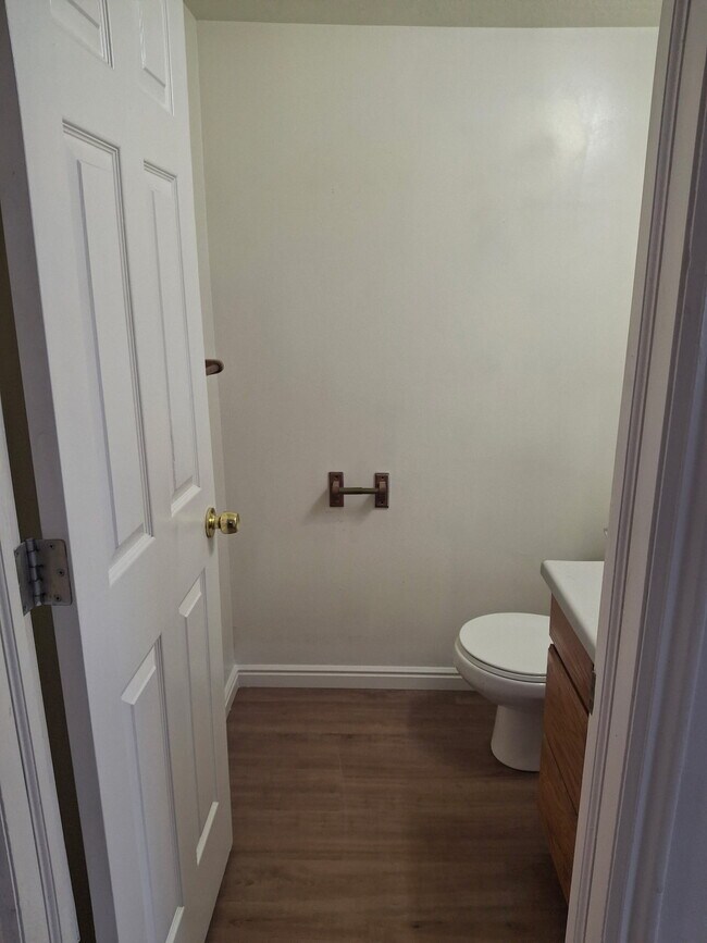 1376 N 260 W, Logan, UT 84341 - photo 6