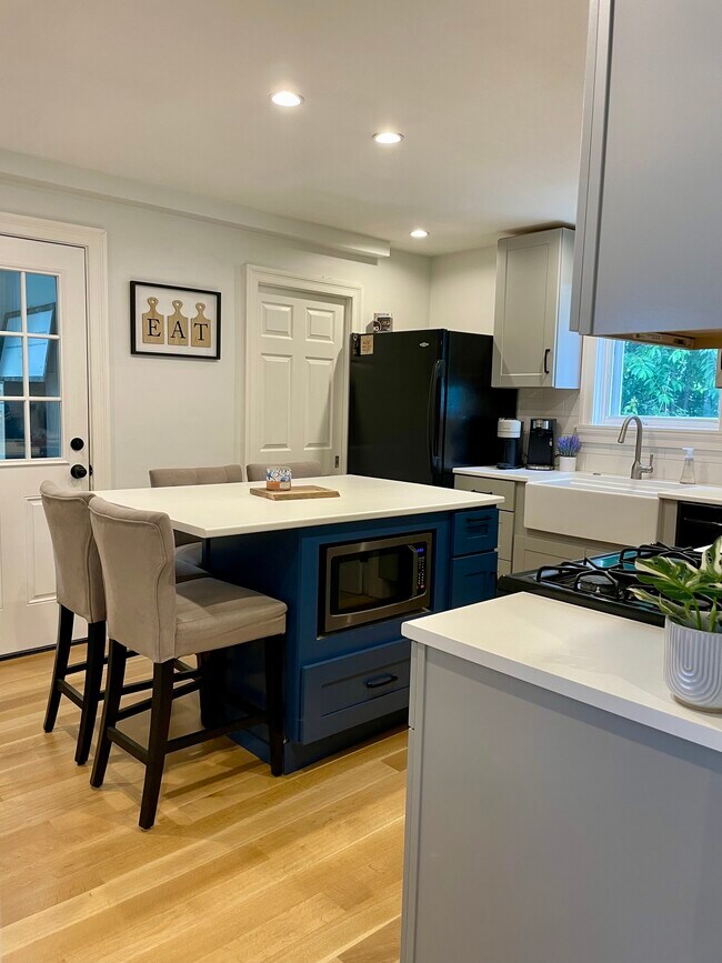 5 Ericsson St Unit 1, Worcester, MA 01606