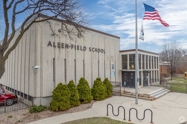 Allen-Field School has a C- rating from Niche.