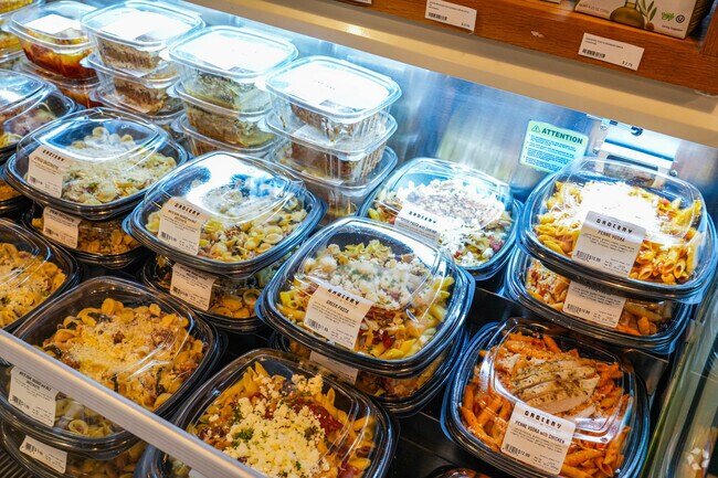 Stella's Market offers fresh food to eat in or take home.