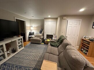96 Chelsea St Unit 2, Boston, MA 02128