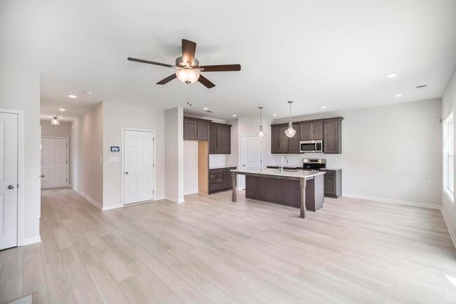 104 Black Birch Rd 8.jpg