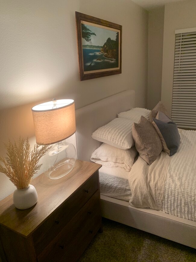 1676 Chalcedony St unit 4, San Diego, CA 92109 - photo 6