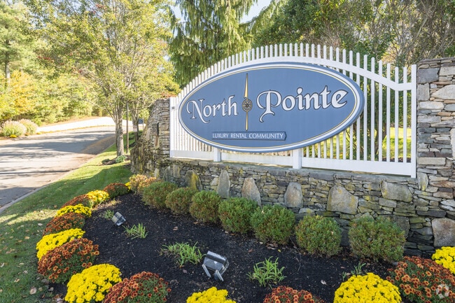 North Pointe Apartments, Hanover, MA 02339 - photo 2