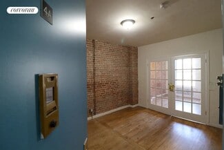 535 E 87th St, New York, NY 10128