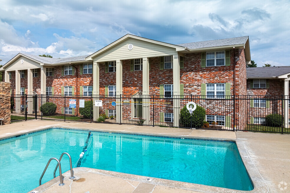 Columbia Crossing, Columbia, MO 65202 - photo 1