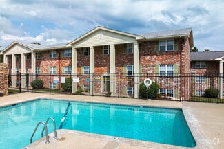 2206 Whitegate Dr, Columbia, MO 65202