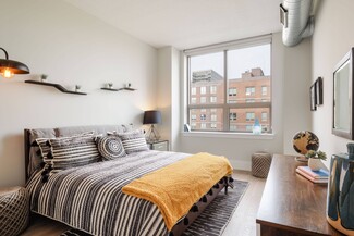 273 16th St, Jersey City, NJ 07310